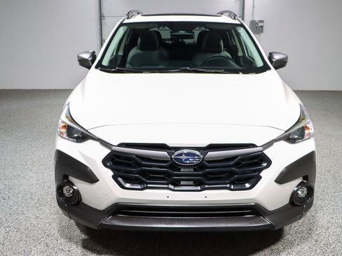 Used 2024 Subaru Crosstrek 2.0i Premium image 4