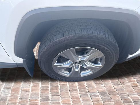 Used 2024 Toyota RAV4 XLE w/ Convenience Package image 16