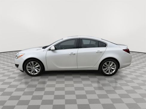 Used 2016 Buick Regal Premium FWD image 4