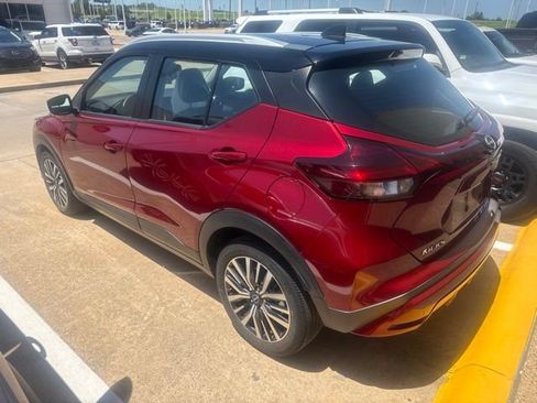 Used 2023 Nissan Kicks SV FWD image 5