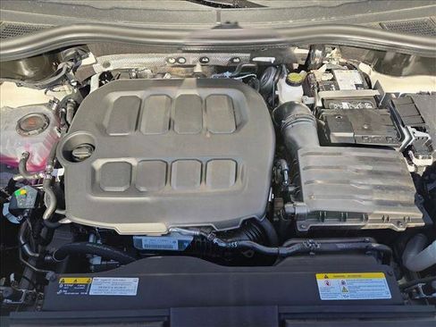 New 2026 Volkswagen Tiguan SE R-Line FWD image 16