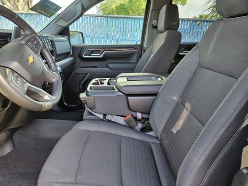 Used 2026 Chevrolet Silverado 1500 LT image 5