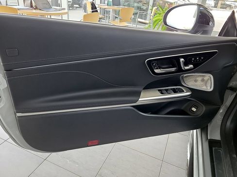 Used 2026 Mercedes-Benz CLE 53 AMG 4MATIC Cabriolet image 7
