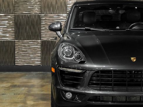 Used 2017 Porsche Macan AWD/4WD image 51