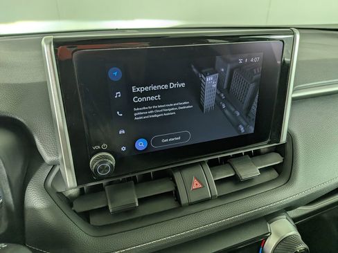 Used 2025 Toyota RAV4 XLE image 24