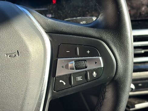 Used 2024 BMW i4 xDrive40i image 17