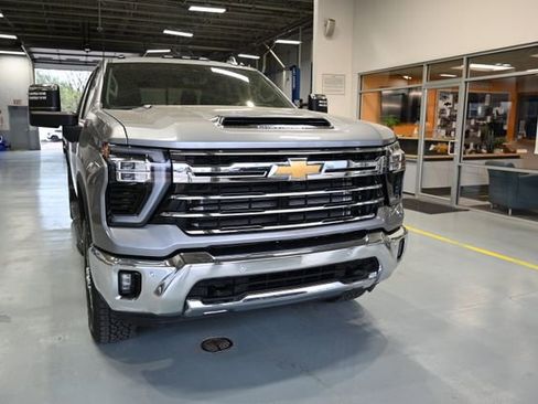 New 2026 Chevrolet Silverado 2500 LTZ w/ LTZ Premium Package image 3