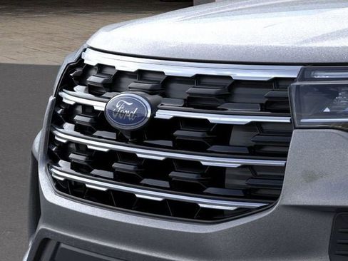 New 2026 Ford Explorer Active image 17