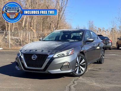 Used 2021 Nissan Altima 2.5 SV