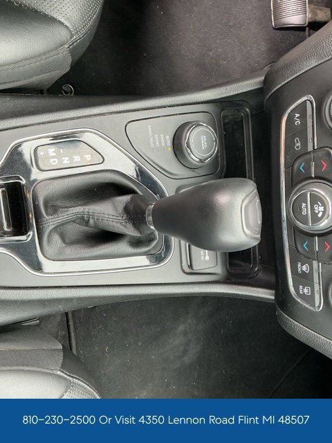 Used 2019 Jeep Cherokee Limited AWD/4WD image 36