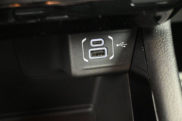 Used 2026 Jeep Compass Latitude AWD/4WD image 17