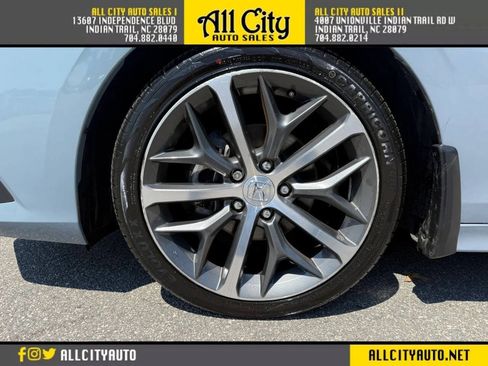 Used 2022 Honda Civic Touring image 16