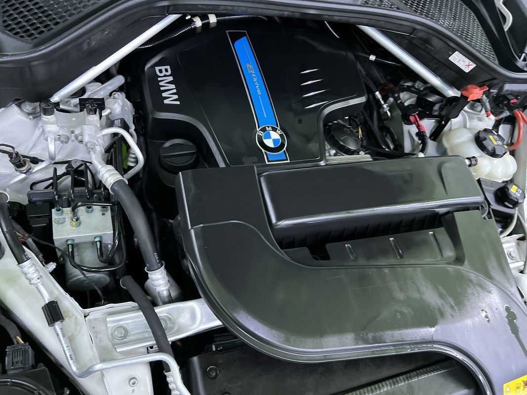 Used 2016 BMW X5 xDrive40e AWD/4WD image 32