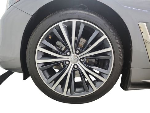 Used 2019 INFINITI Q60 3.0t Luxe w/ Essential Package image 38