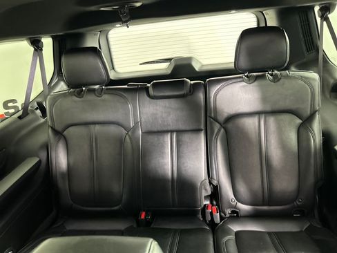 Used 2024 Jeep Wagoneer L Series II w/ Flexible Seating Group AWD/4WD image 20