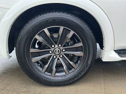 Used 2020 Nissan Armada Platinum w/ Captain's Chairs Package RWD image 17