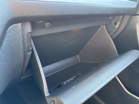 Used 2021 Volkswagen Tiguan S image 22