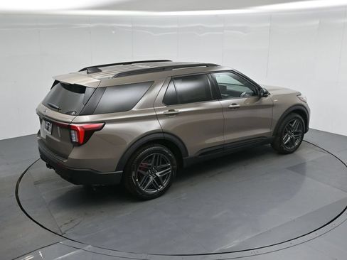 New 2026 Ford Explorer ST-Line RWD image 43