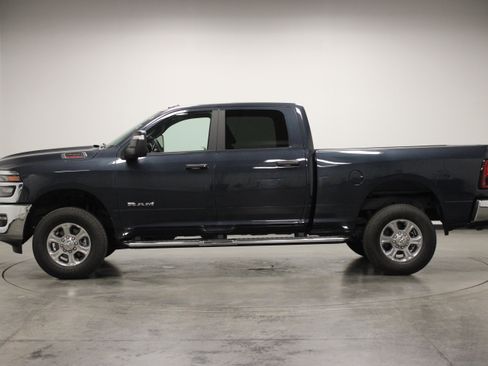 Used 2026 RAM 2500 Big Horn AWD/4WD image 5
