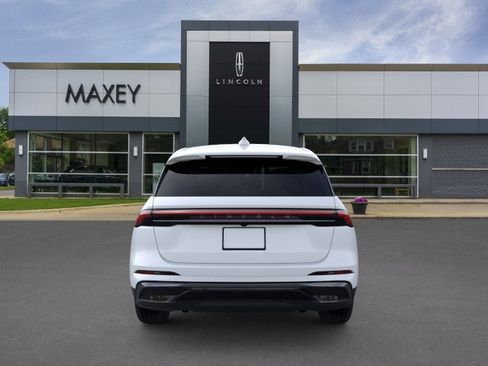 New 2026 Lincoln Nautilus Premier w/ Equipment Group 102A AWD/4WD image 5