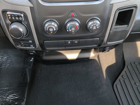 Certified 2022 RAM 1500 Express w/ Express Value Package AWD/4WD image 19