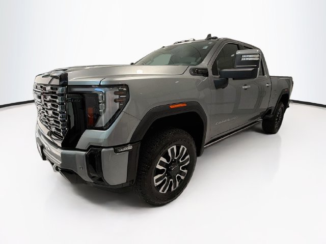 Used 2025 GMC Sierra 2500 Denali Ultimate AWD/4WD image 3