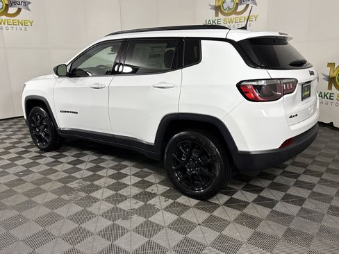 New 2026 Jeep Compass Latitude image 5
