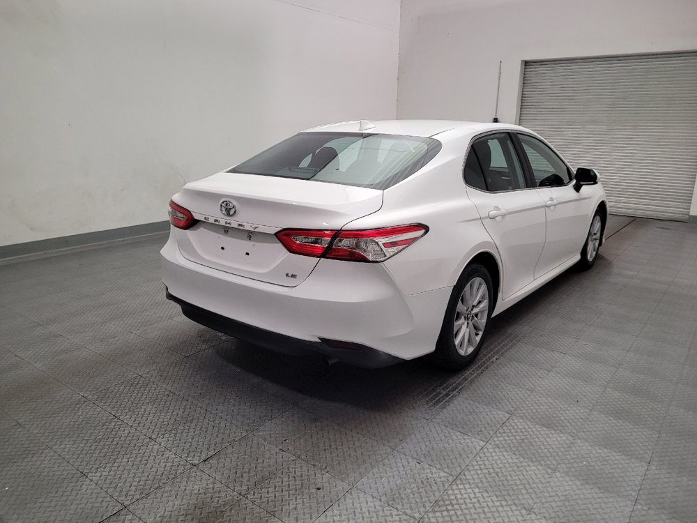 Used 2020 Toyota Camry LE w/ Convenience Package FWD image 9