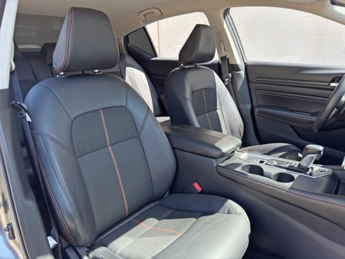 Used 2021 Nissan Altima 2.5 SR AWD/4WD image 31