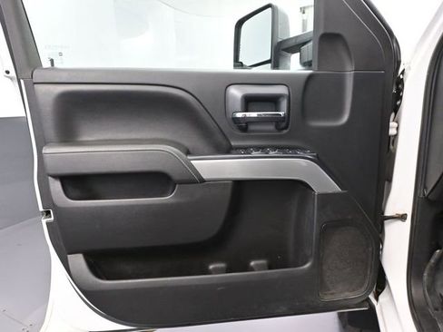 Used 2015 Chevrolet Silverado 2500 LT w/ LT Convenience Package image 20