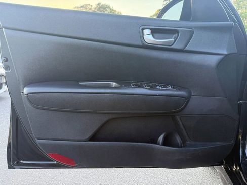 Used 2018 Kia Optima LX FWD image 17