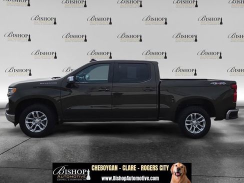Used 2023 Chevrolet Silverado 1500 LT AWD/4WD image 15