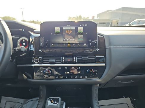 Used 2024 Nissan Pathfinder Platinum w/ Cargo Package image 25