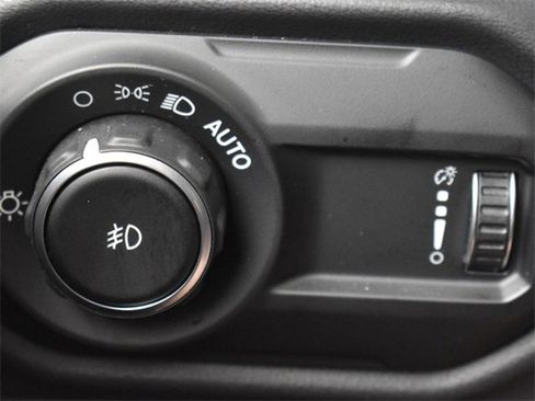 Used 2024 Jeep Wrangler Unlimited Rubicon image 26