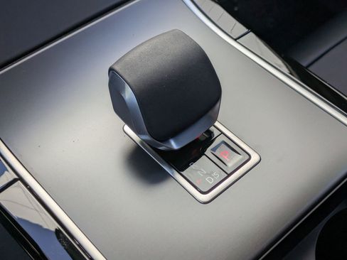 New 2026 Land Rover Range Rover Velar S image 16