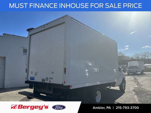 New 2024 Ford E-450 and Econoline 450 Super Duty w/ Power Windows & Locks Group image 5