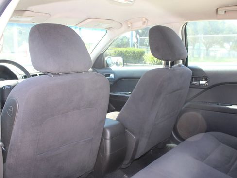 Used 2009 Ford Fusion SE FWD image 15