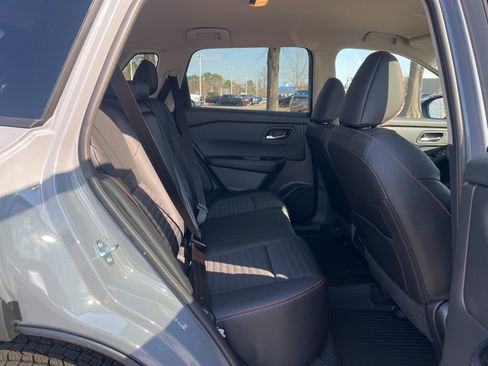 New 2025 Nissan Rogue SV image 25