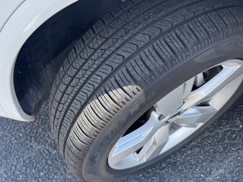 Used 2018 Audi Q5 2.0T Premium AWD/4WD image 23