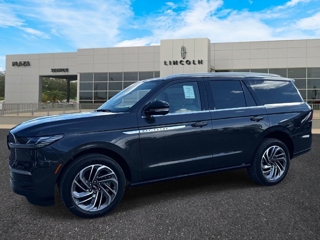 New 2027 Lincoln Navigator Reserve AWD/4WD image 7