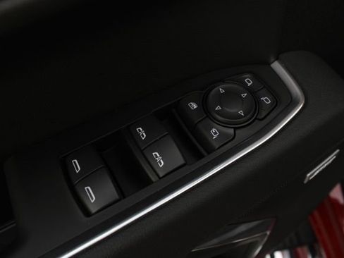 New 2026 GMC Sierra 1500 SLT image 16