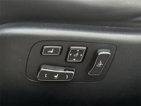 Used 2017 Lexus LS 460 L image 27