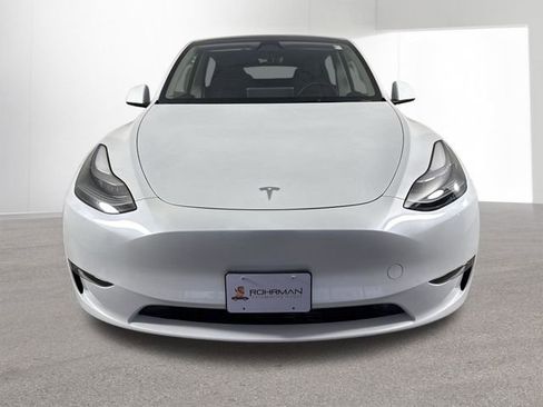 Used 2024 Tesla Model Y Long Range image 25
