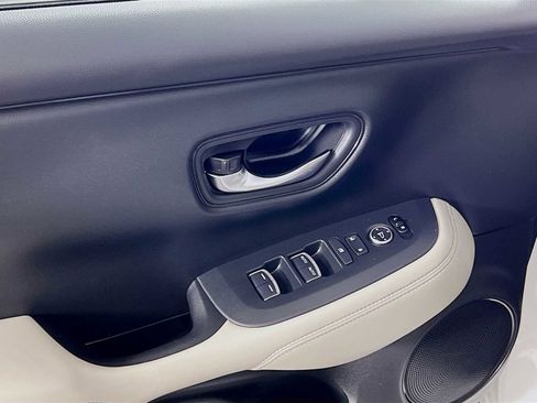 Used 2023 Honda HR-V EX-L image 17