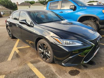 Used 2024 Lexus ES 350 F Sport w/ Accessory Package (Z2)