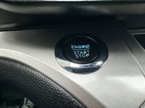 Certified 2022 Ford Explorer XLT image 23