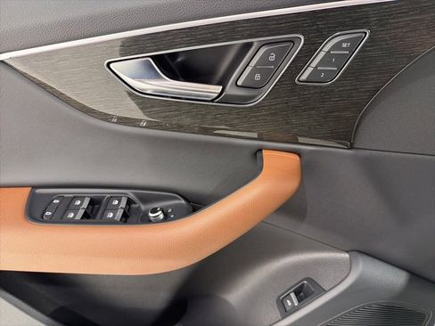 Used 2022 Audi Q7 2.0T Premium Plus w/ Premium Plus Package image 11