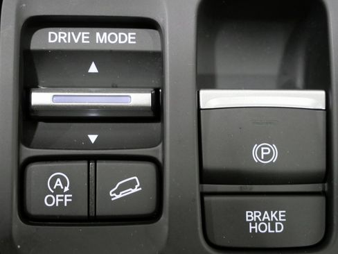 Used 2025 Honda Pilot Elite image 22