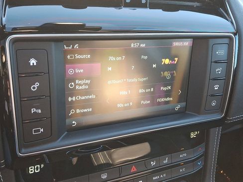 Used 2018 Jaguar F-PACE S image 18