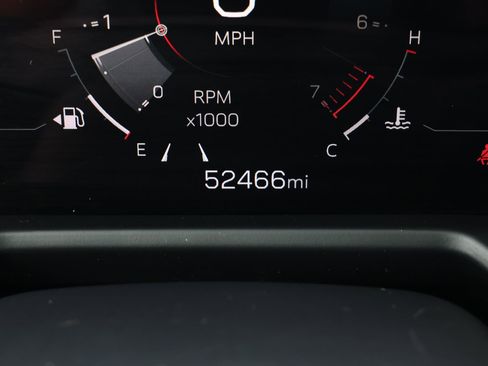 Used 2025 GMC Acadia Elevation FWD image 5